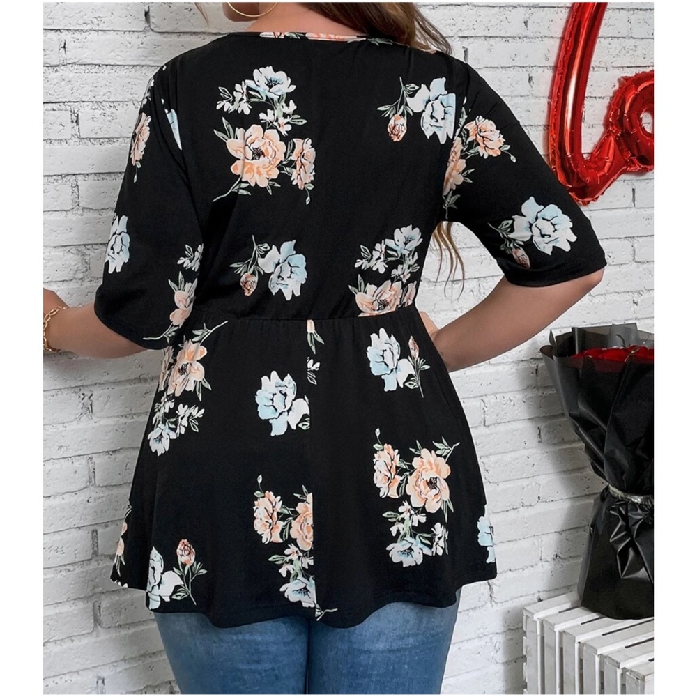 Plus Floral Print Lace Belted Top - Picture 5 of 9
